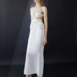 LUISA ET LA LUNAAura Skirt - Blanc 7 LUISA ET LA LUNAAura Skirt - Blanc -Outlet Lustro Wear Store AURA SKIRT 20230915175218