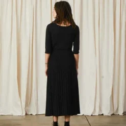 Ali GoldenKnit Pleated Skirt - Black 13 Ali GoldenKnit Pleated Skirt - Black -Outlet Lustro Wear Store Ali Golden Knit Pleated Skirt Black 20231027124327 1