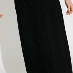 Ali GoldenKnit Pleated Skirt - Black 16 Ali GoldenKnit Pleated Skirt - Black -Outlet Lustro Wear Store Ali Golden Knit Pleated Skirt Black 20231027124329 1