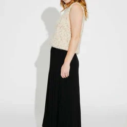 Ali GoldenKnit Pleated Skirt - Black 18 Ali GoldenKnit Pleated Skirt - Black -Outlet Lustro Wear Store Ali Golden Knit Pleated Skirt Black 20231027124331