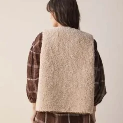 A MenteAmente Reversible Vest - Oatmeal Brown 18 A MenteAmente Reversible Vest - Oatmeal Brown -Outlet Lustro Wear Store Amente Reversible Vest Oatmeal Brown 20231013011530 4