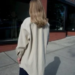 Atelier DelphineOversized Washed Wool Overlay - Cream -Outlet Lustro Wear Store Atelier Delphine Oversized Washed Wool Overlay Cream 20230912215200 1
