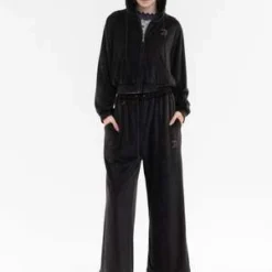 DoubletVELOUR TRACK JACKET - BLACK 11 DoubletVELOUR TRACK JACKET - BLACK -Outlet Lustro Wear Store BLACK VELOUR TRACK JACKET 20230901053827 1