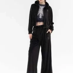 DoubletVELOUR TRACK JACKET - BLACK 10 DoubletVELOUR TRACK JACKET - BLACK -Outlet Lustro Wear Store BLACK VELOUR TRACK JACKET 20230901053827