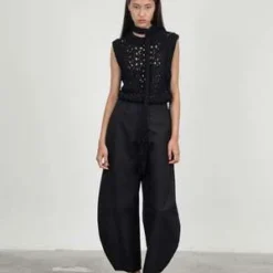 AMOMENTOCROCHET VEST - BEIGE/Black -Outlet Lustro Wear Store CROCHET VEST 20230901210339 2