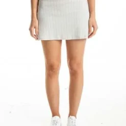 Paloma WoolClairo - Grey