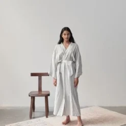 Deiji StudiosThe 02 Full Length Robe - Pinstripe -Outlet Lustro Wear Store Deiji Studios The 02 Full Length Robe Pinstripe 20211112040550