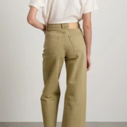 B SidesElissa Jean - Stone Rinse 7 B SidesElissa Jean - Stone Rinse -Outlet Lustro Wear Store Elissa Jean in Stone Rinse 20231030234647