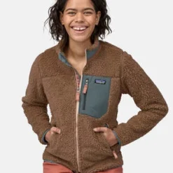 PatagoniaClassic Retro-X Jacket - Pampas Tan/Nouveau Green