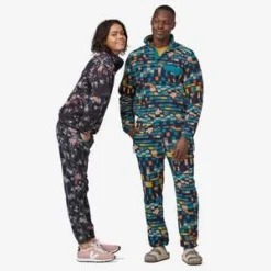 PatagoniaLightweight Synchilla Snap-T Fleece Pullover - Swirl Floral/Pitch Blue 7 PatagoniaLightweight Synchilla Snap-T Fleece Pullover - Swirl Floral/Pitch Blue -Outlet Lustro Wear Store Patagonia Women s Lightweight Synchilla Snap T Fleece Pullover Swirl Floral Pitch Blue 20230928220219 3