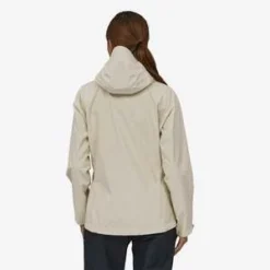 PatagoniaWomen's Torrentshell 3L Jacket - Wool White -Outlet Lustro Wear Store Patagonia Women s Torrentshell 3L Jacket Wool White 20230324221607 2