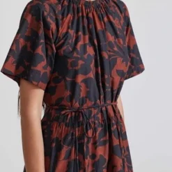 Apiece ApartSAARA TIERED MINI DRESS - DEEPBOTANIC -Outlet Lustro Wear Store SAARA TIERED MINI DRESS 20230923212437 3