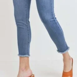 Just Black DenimThe Fray Hem Skinny - Medium Denim 9 Just Black DenimThe Fray Hem Skinny - Medium Denim -Outlet Lustro Wear Store The Fray Hem Skinny 20230622173922 1