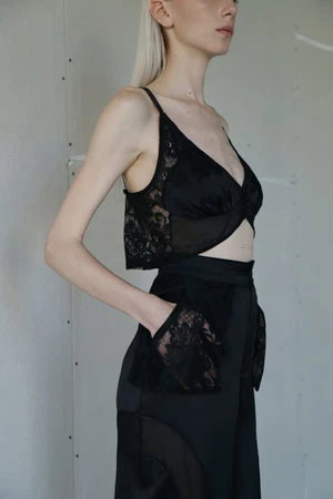 MaetUMBRA Silk Lace Set - Black 4 MaetUMBRA Silk Lace Set - Black - Image 4