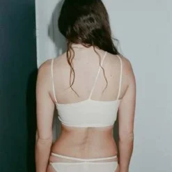 BaserangeNida Bra - Undyed